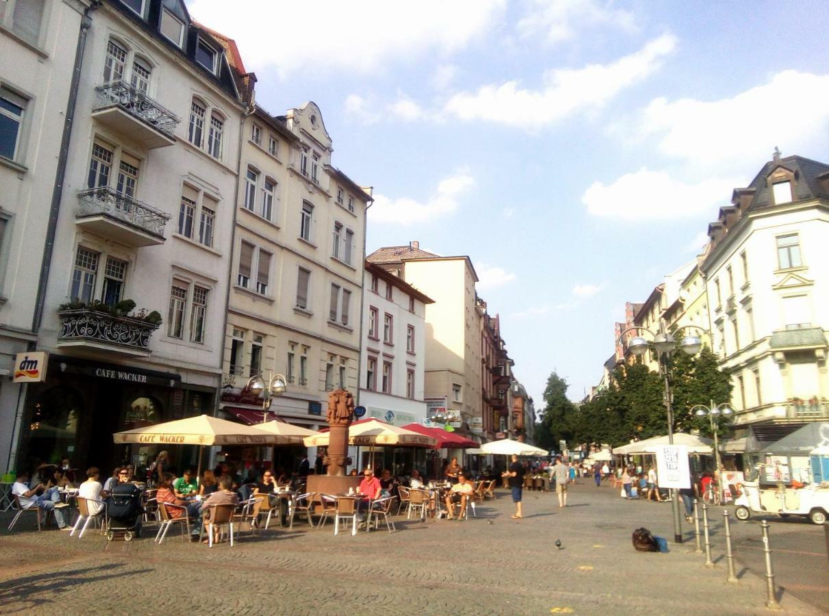 Citycentre Room For 1 Female Persons - Alternative Plus 1 Child Франкфурт-на-Майне Экстерьер фото